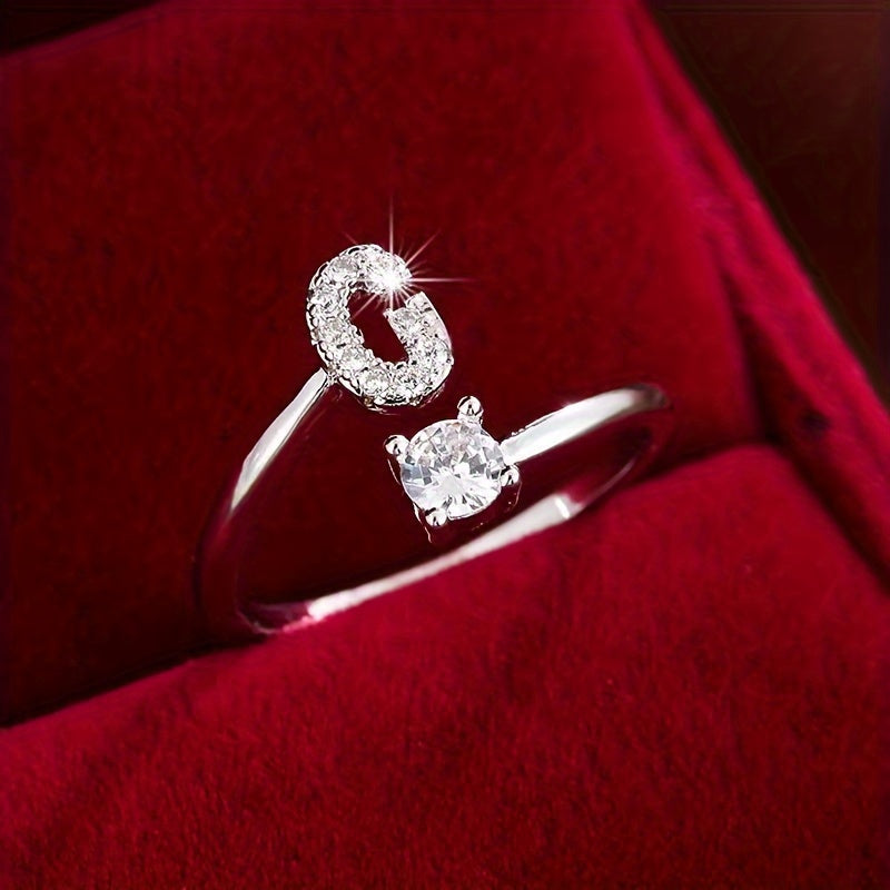 Nova – Bague Moderne Ouverte avec Initiale et Cubic Zirconia