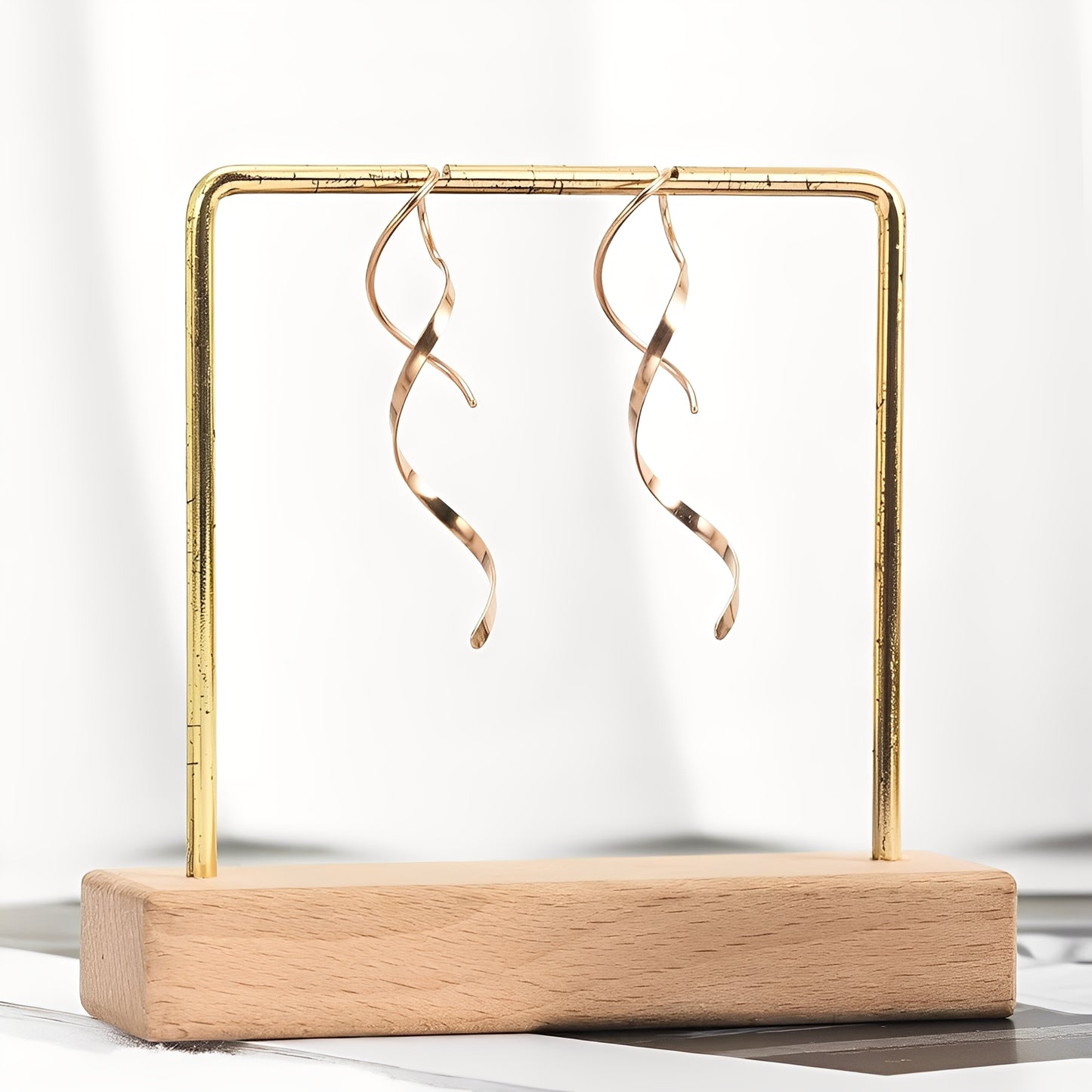 Mel – Boucles d’Oreilles Spirales Dorées