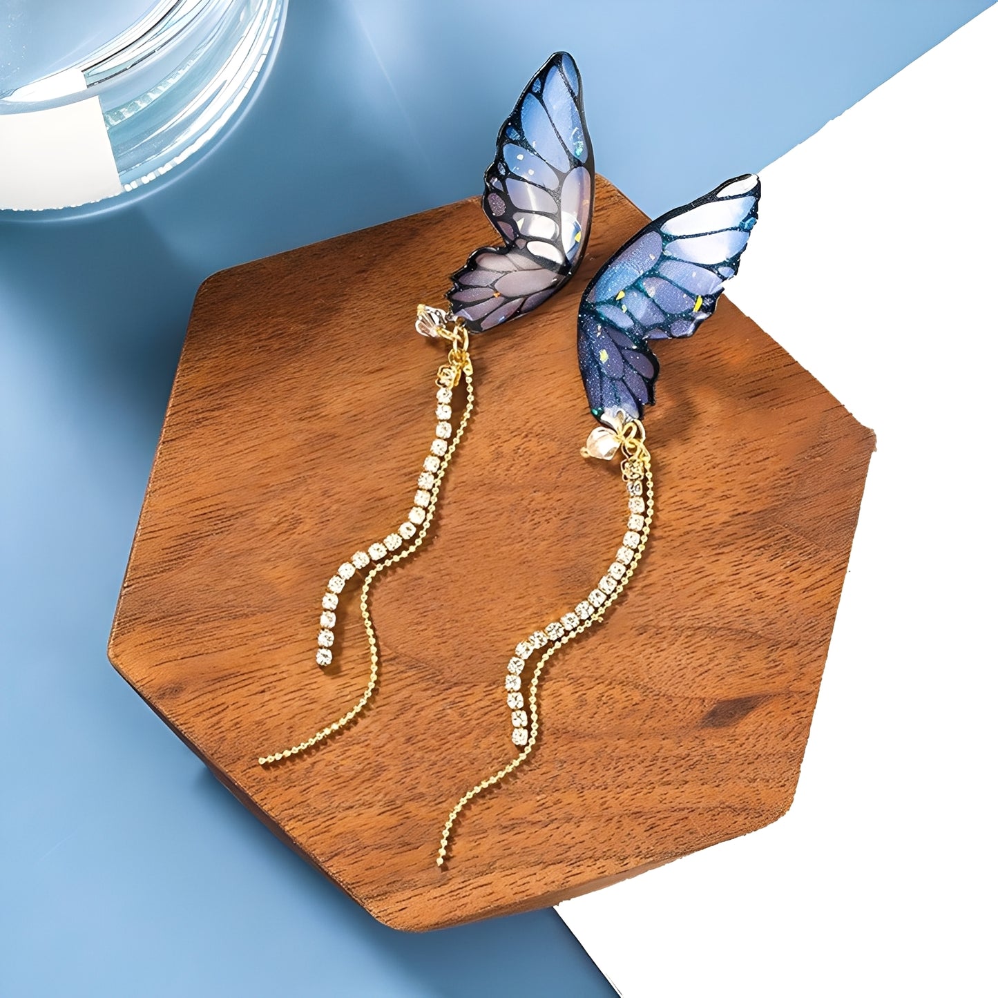 Lydia – Boucles Papillon Pailletées Pendantes