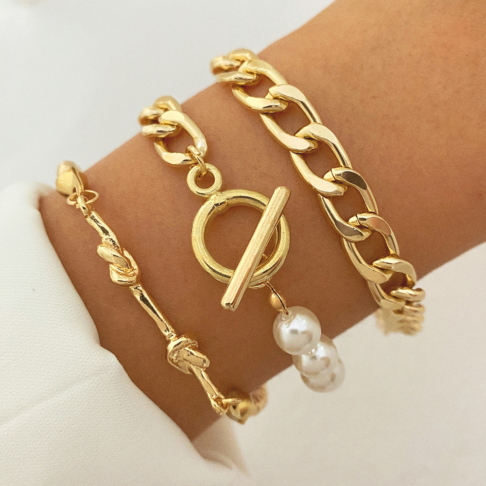 Bracelet Empilé en Or 18K - Empilage de Bracelets pour les Amatrices d'Or