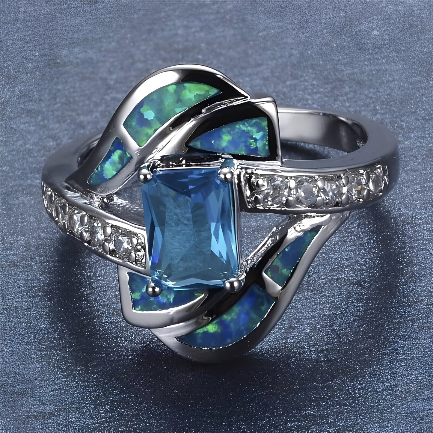 Coralie – Bague Précieuse Saphir Bleu & Opale