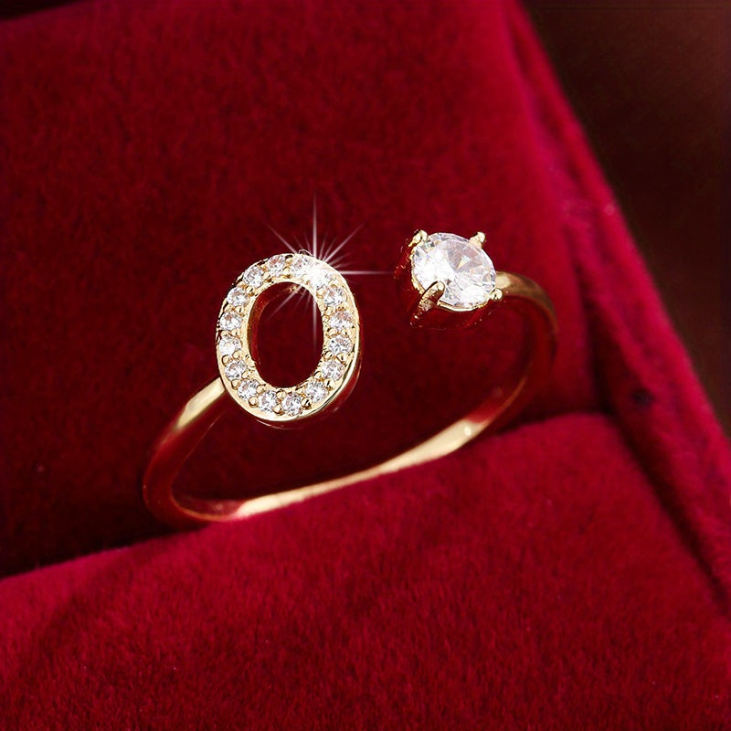 Nova – Bague Moderne Ouverte avec Initiale et Cubic Zirconia
