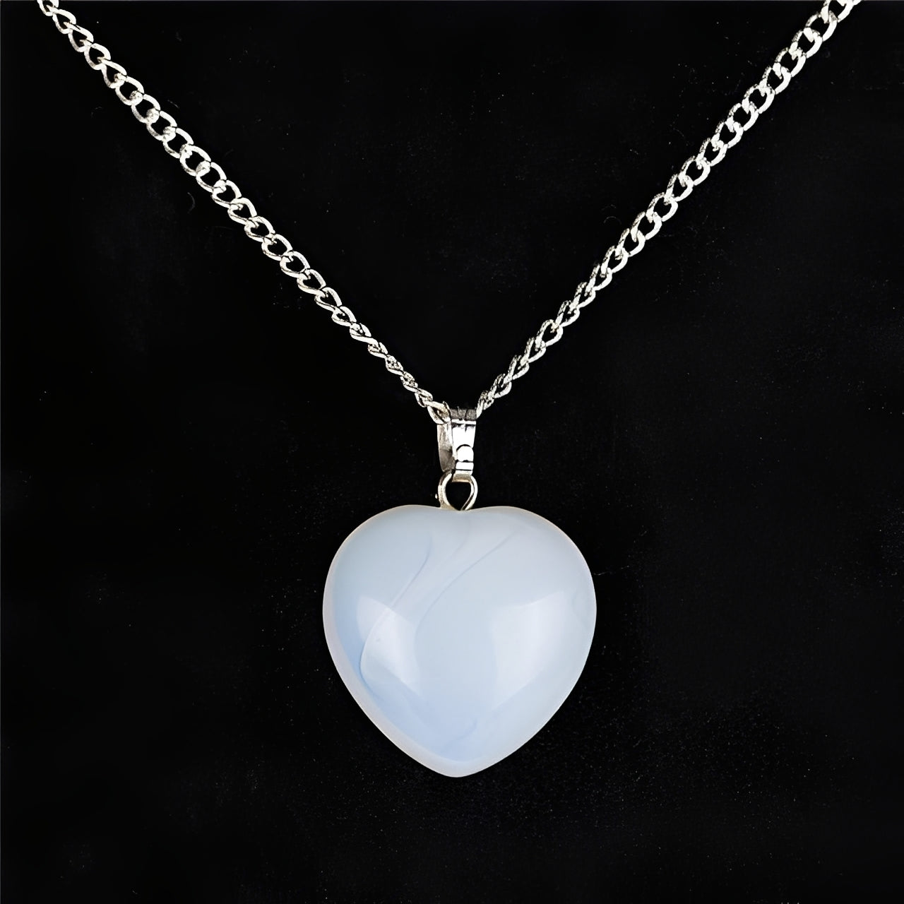 Alma – Collier Cœur en Cristal Naturel