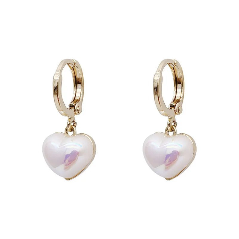 Noreen – Boucles d’Oreilles Cœur Élégantes avec Perle