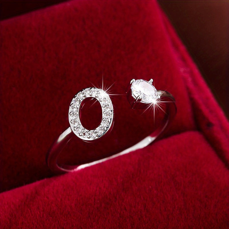 Nova – Bague Moderne Ouverte avec Initiale et Cubic Zirconia