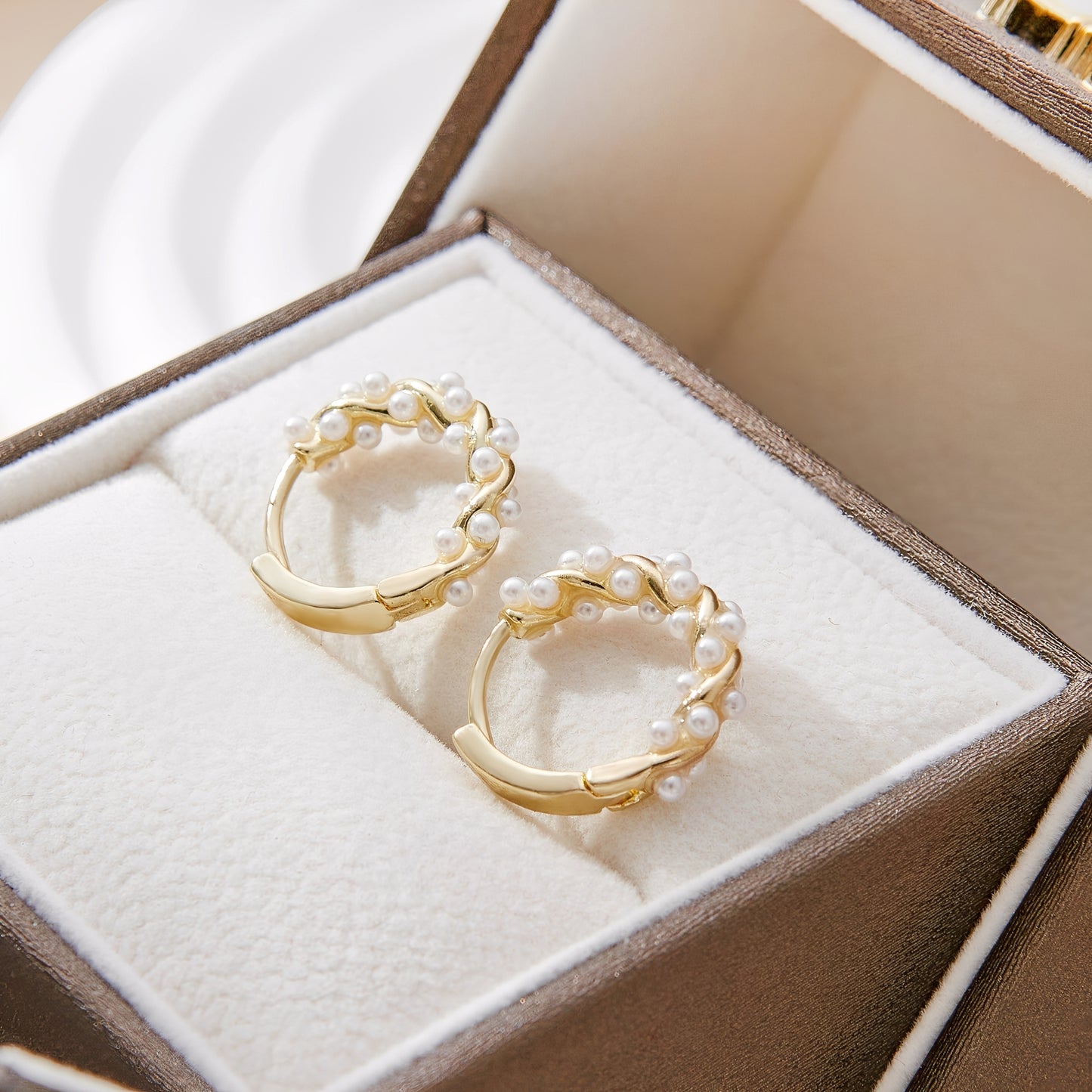 Ellie – Boucles d'Oreilles Perles Torsadées