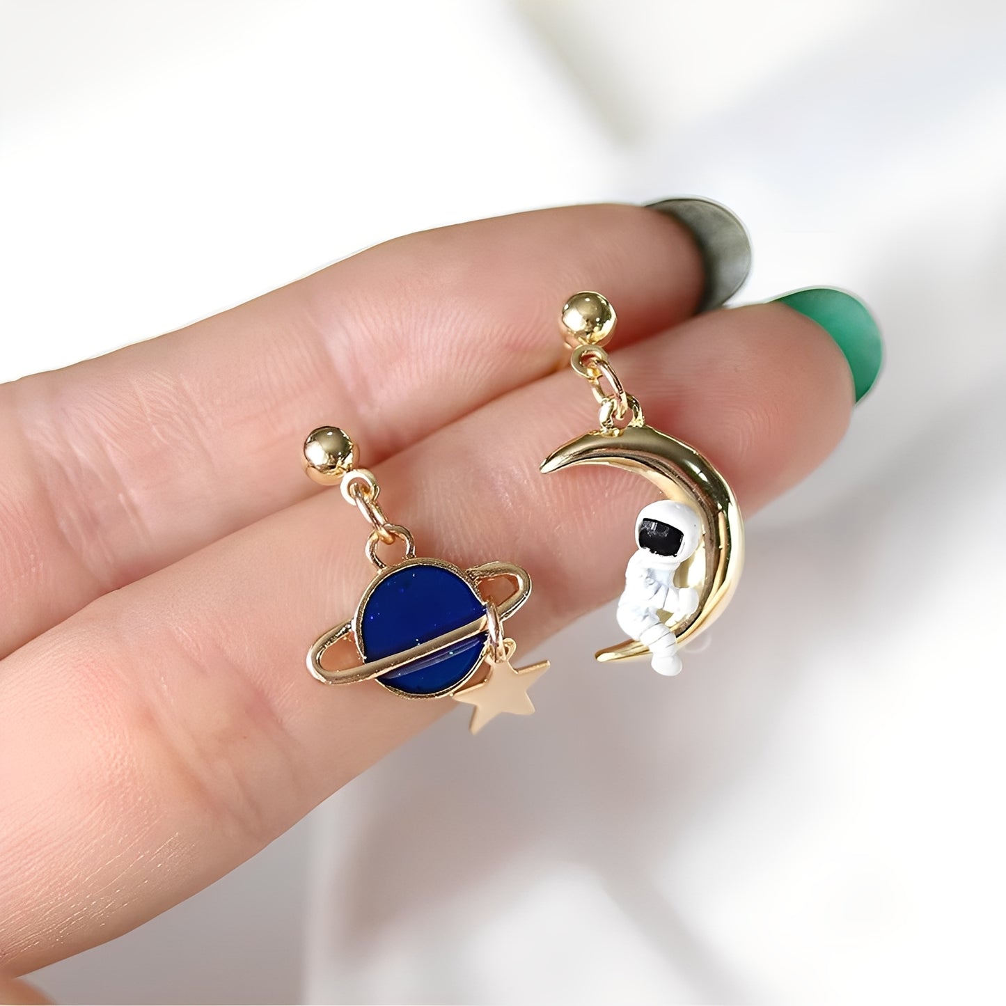Luna – Boucles d’Oreilles Astronaute & Planète