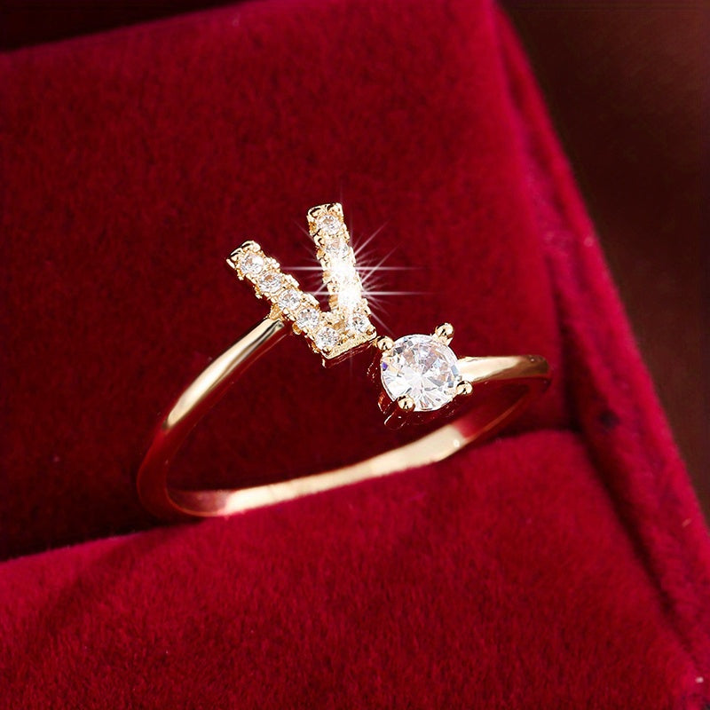 Nova – Bague Moderne Ouverte avec Initiale et Cubic Zirconia