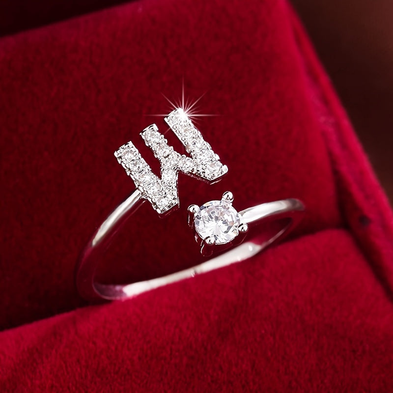Nova – Bague Moderne Ouverte avec Initiale et Cubic Zirconia