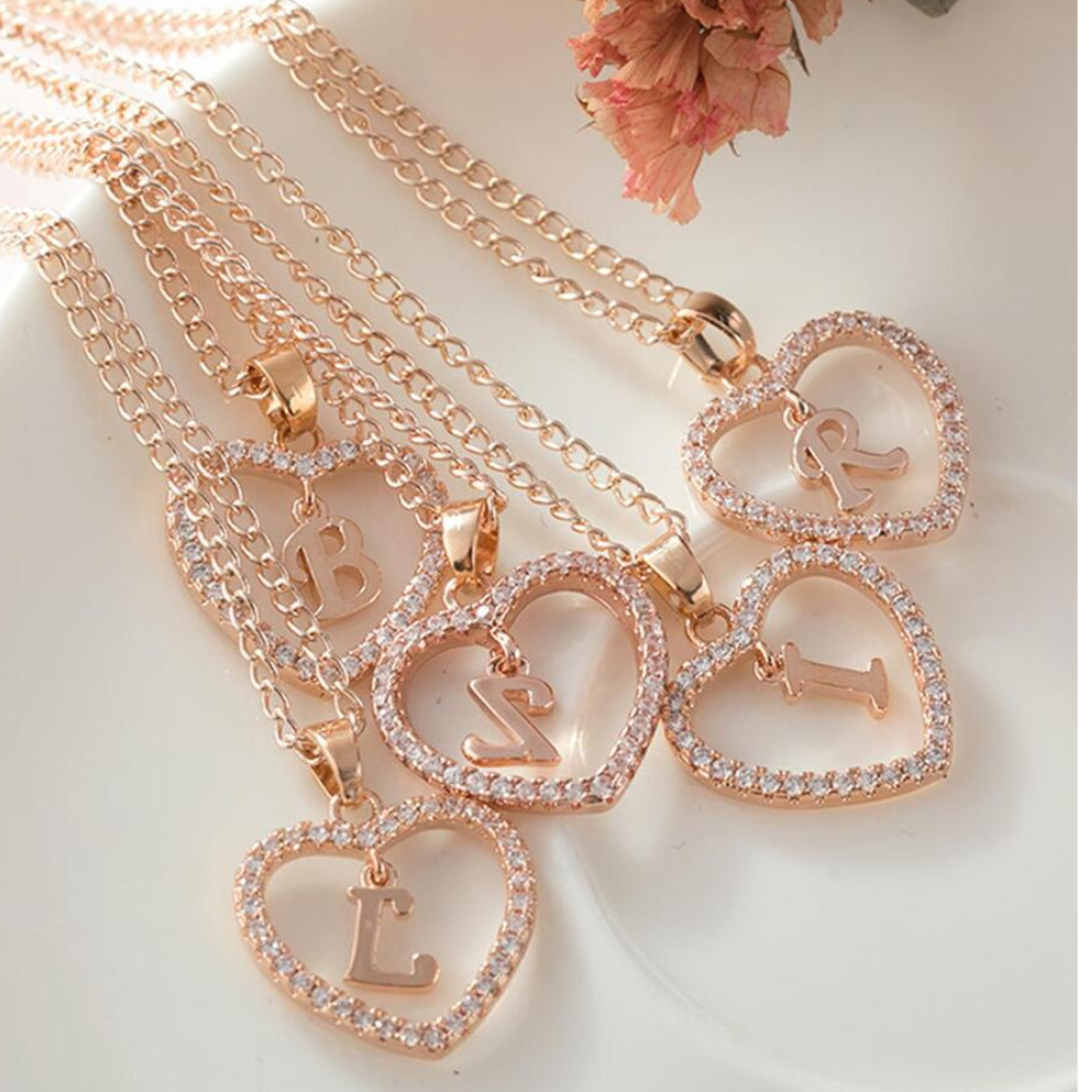 Collier en Cristal avec Initiale en Forme de Cœur