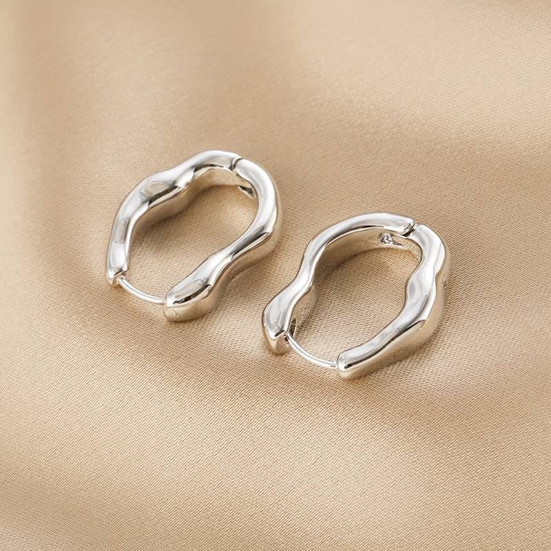 Boucles d'oreilles créoles irrégulières - Boucles d'oreilles créoles à forme irrégulière
