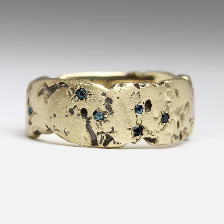 Crissa – Bague Vintage Dorée Cristal Bleu Sertie