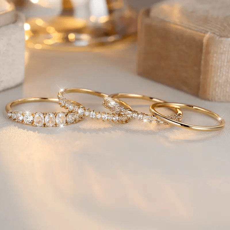 Laura – Anneaux Empilables en Zircone Dorée 14k