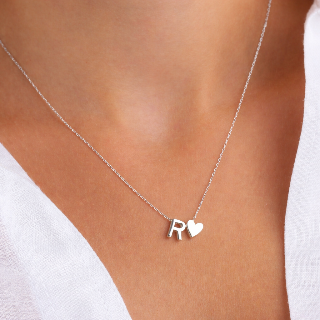 Collier avec initiale en forme de cœur - Pendentif cœur personnalisé
