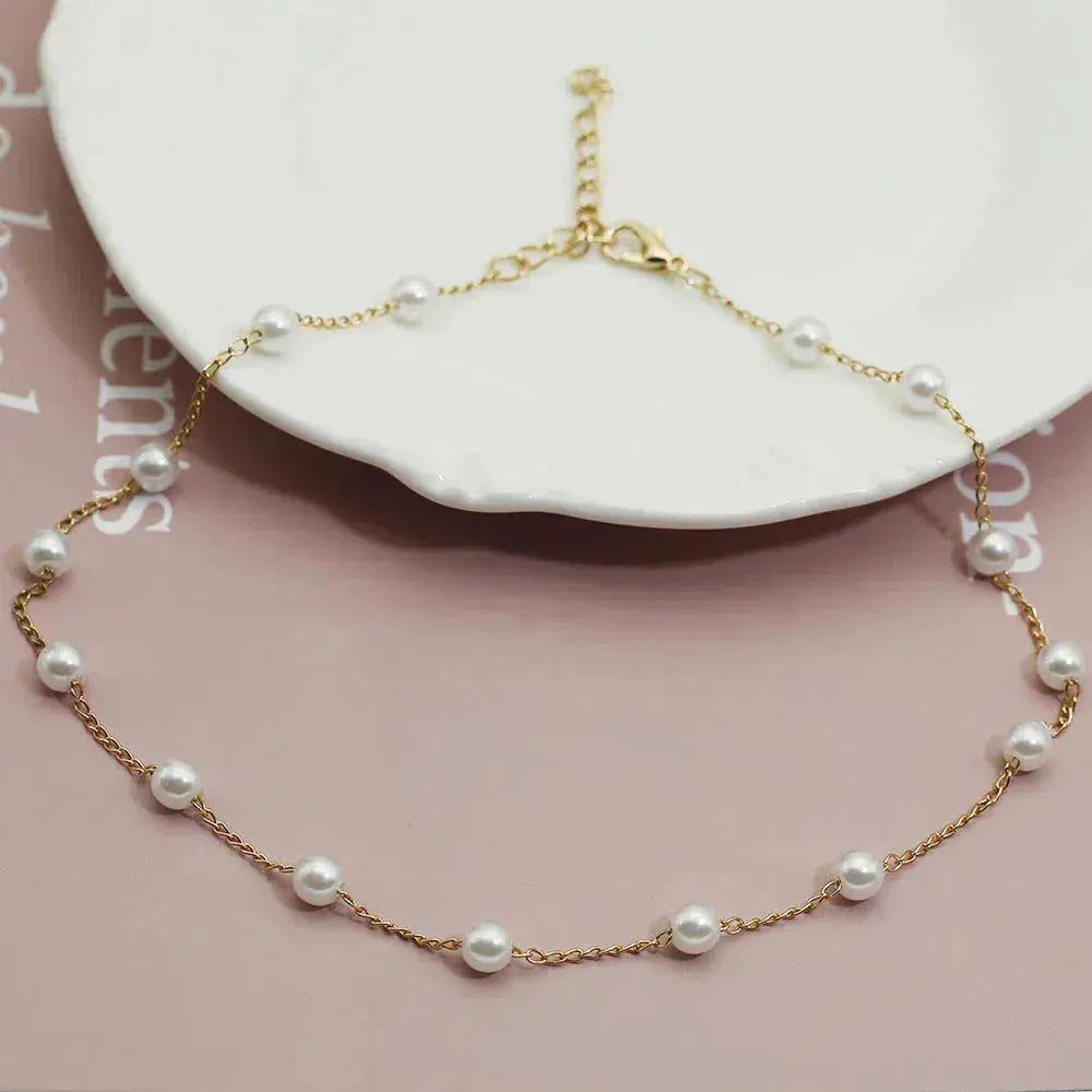 Vivienne – Collier doré avec perles