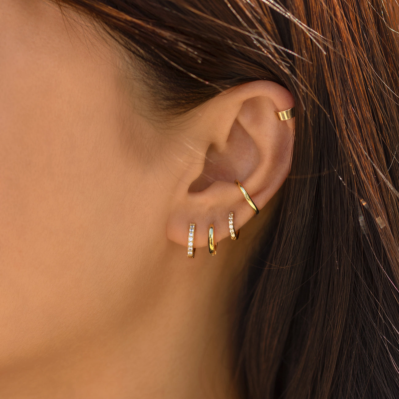 Petites boucles d'oreilles créoles Huggie