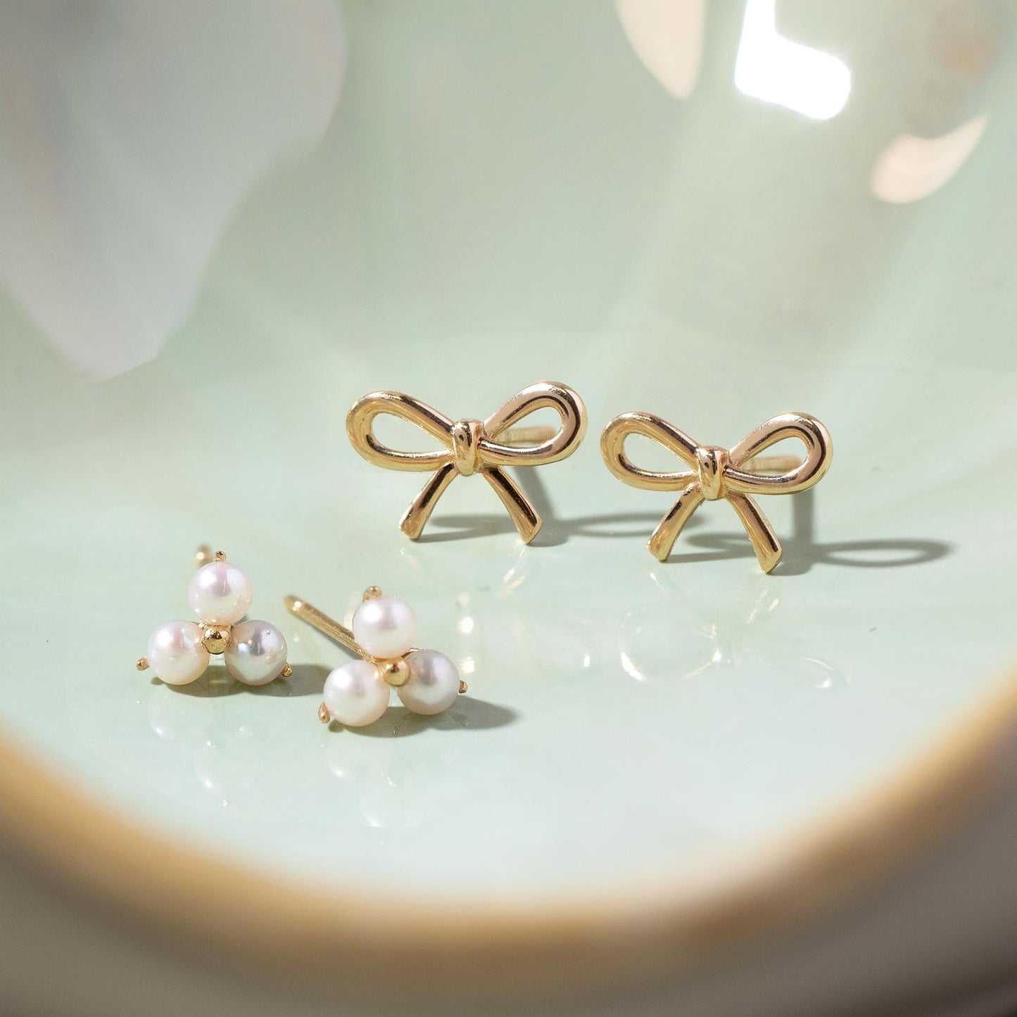 Isabella - Clous d'oreilles Trinity en perles