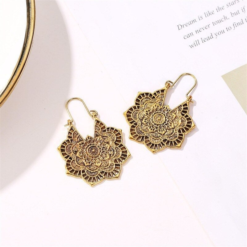 Sahana – Boucles d'oreilles Boho de Mandala de Lotus