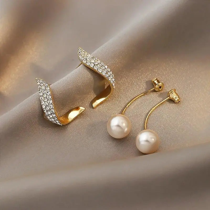 Lumine – Boucles d’Oreilles Charm en Perles et Dorure de Luxe