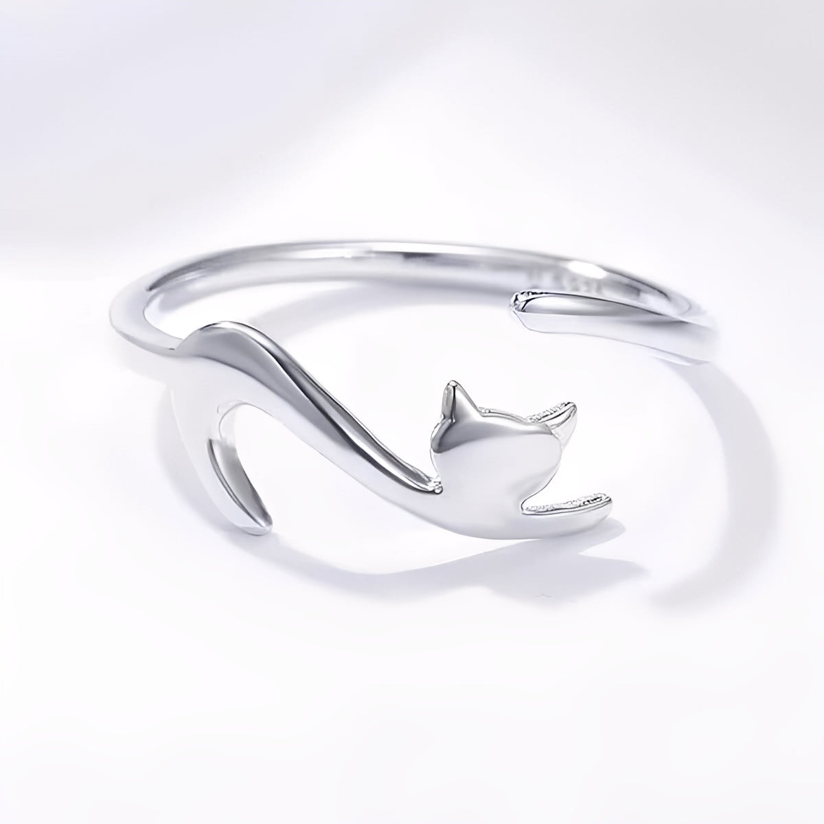 Chloe – Bague Chat Élégante