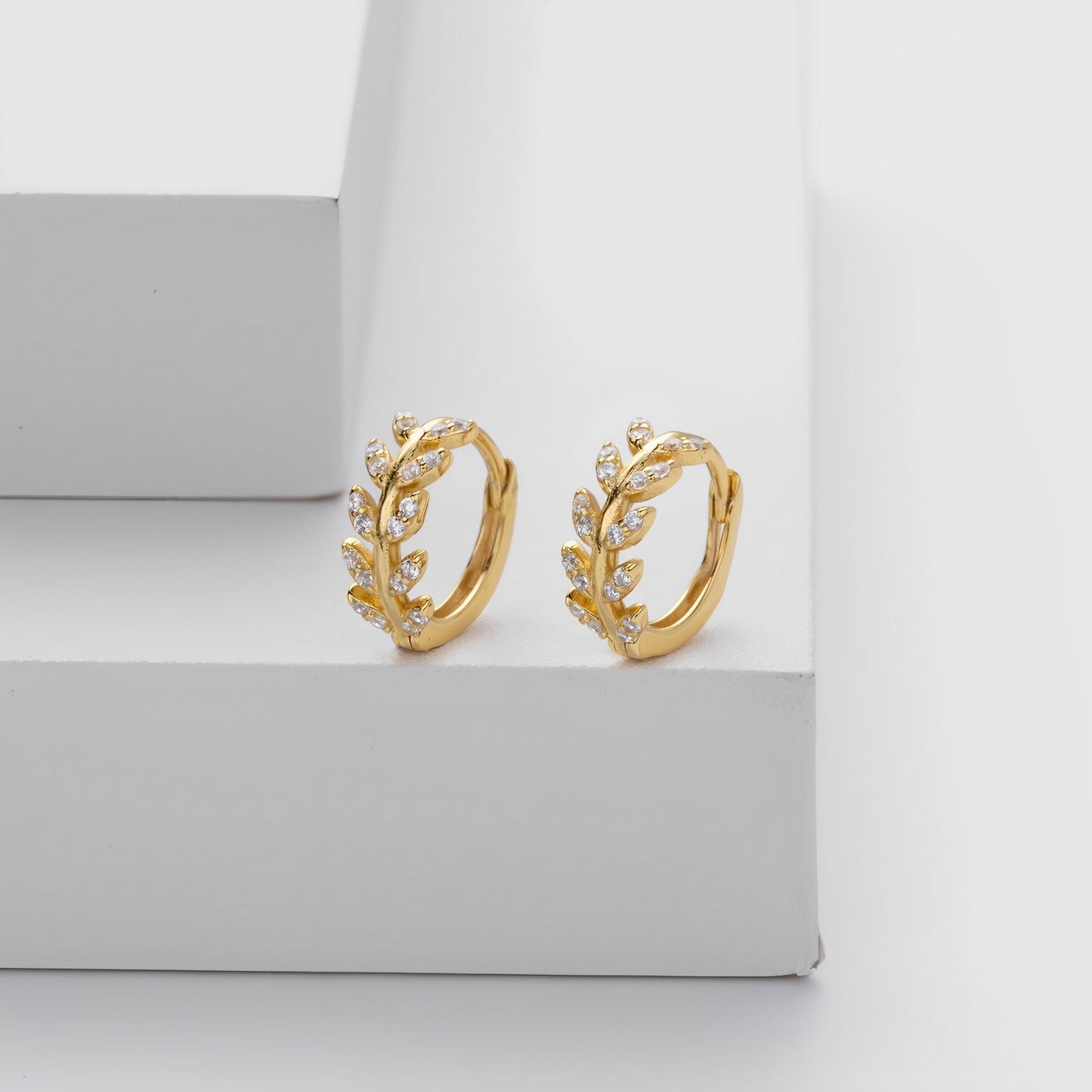 Estela – Boucles d'Oreilles Élégantes avec Cubiques 5A et Argent