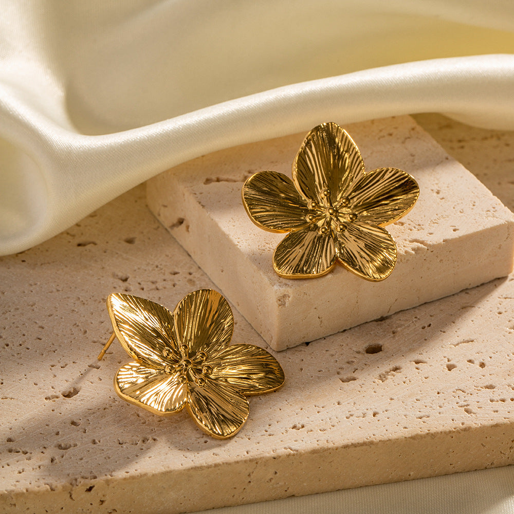 Allysa - Boucles d'oreilles en or avec fleurs