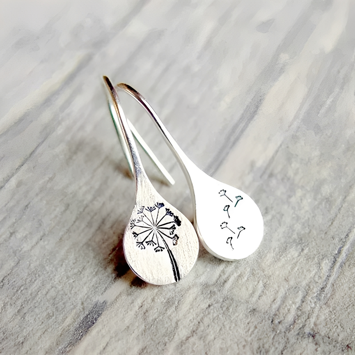Yara – Boucles d'Oreilles Feuille de Pissenlit en Argent 925