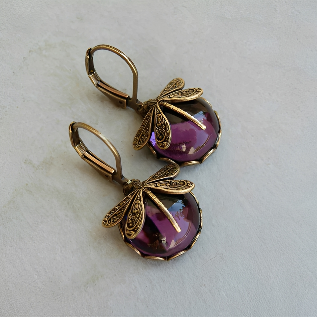 Bianca – Boucles d’Oreilles Élégantes Libellule Or Antique