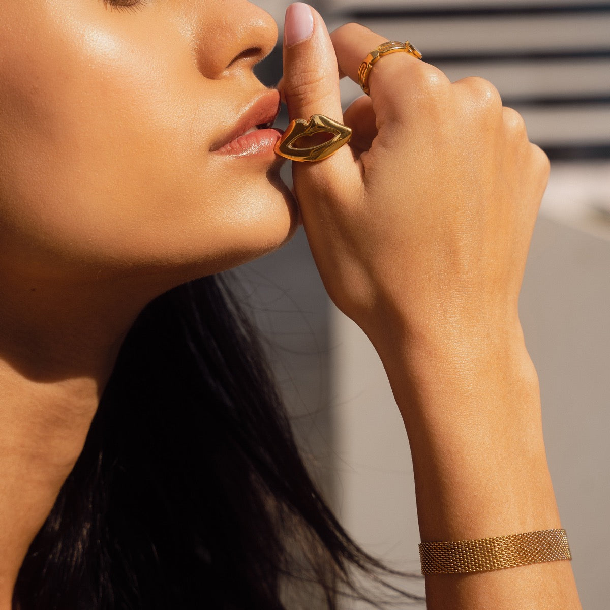 Adelina – Bracelet Chaîne Maille Boucle avec Fermoir