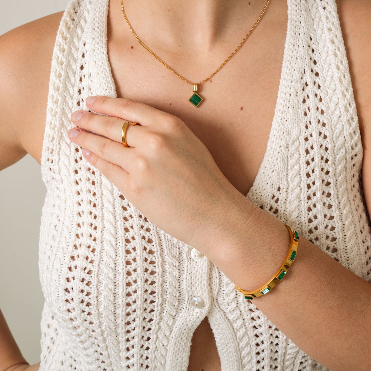 Kezz – Bracelet Pierre Cubique Doré/Vert