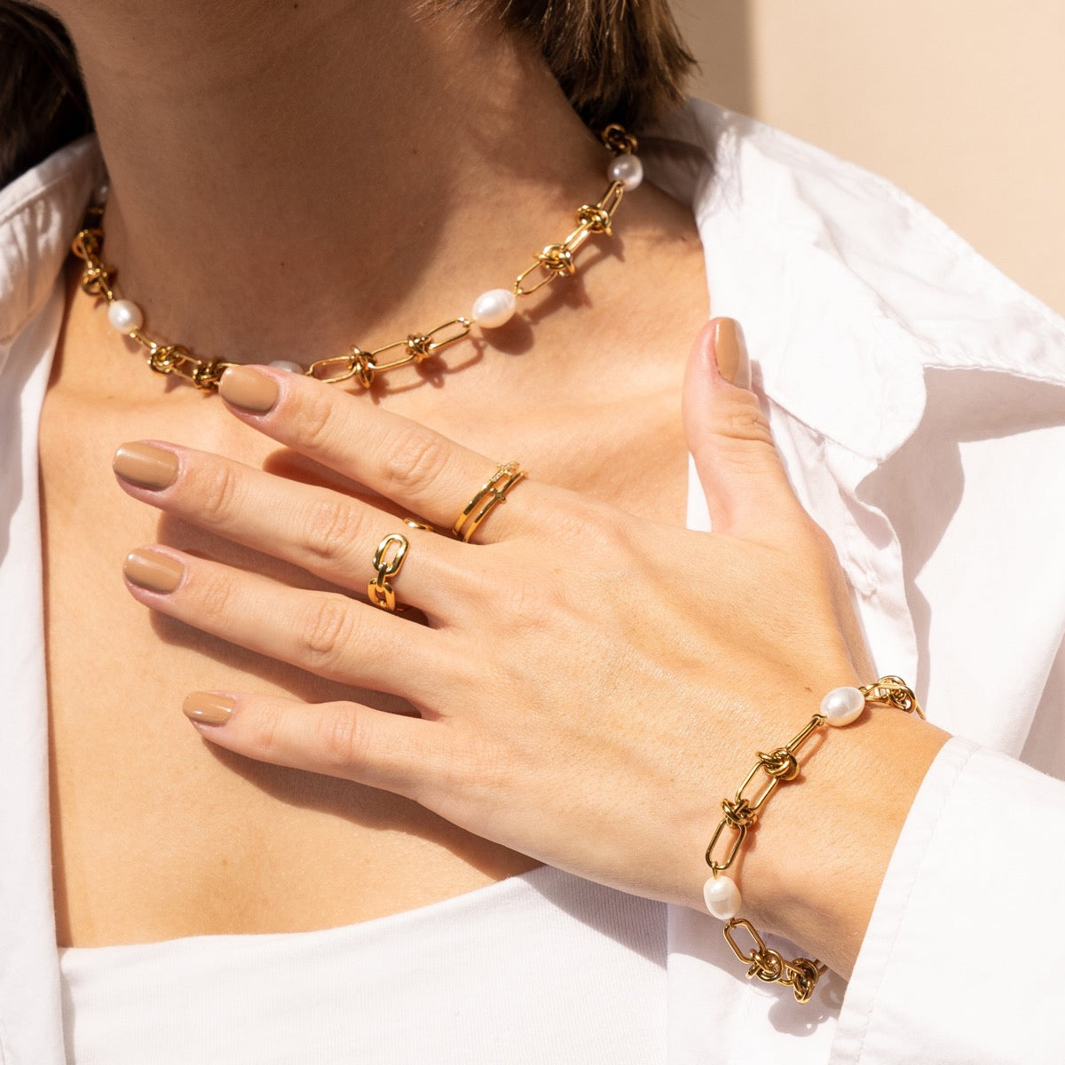 Marelyn – Bracelet Chaîne Nœud et Perle Doré
