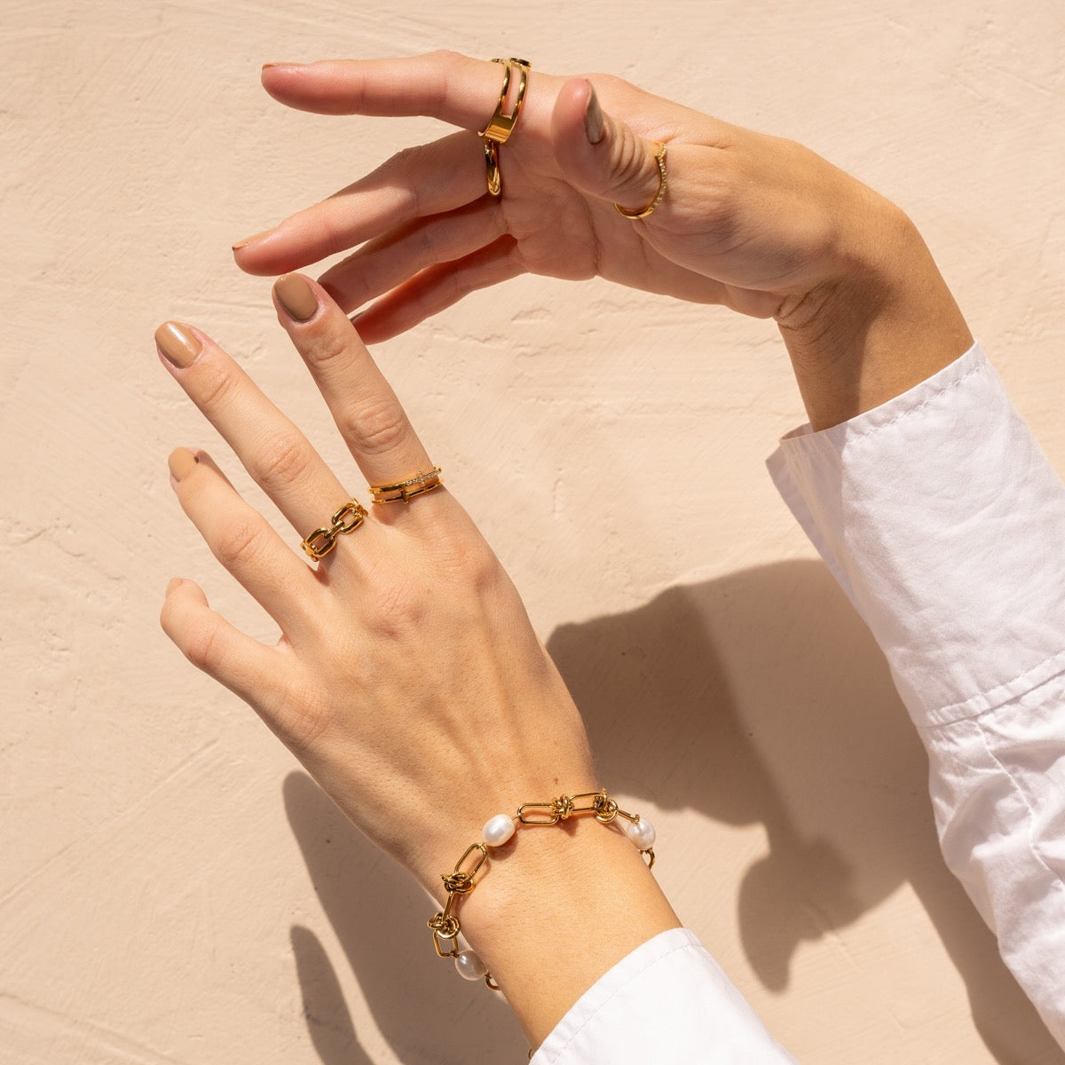 Marelyn – Bracelet Chaîne Nœud et Perle Doré