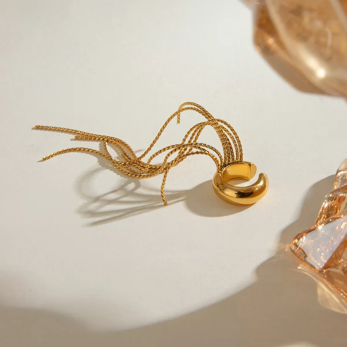 Rubie – Boucle d'Oreille Manchette Élégante