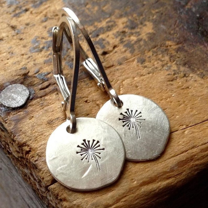 Dalia – Boucles d'Oreilles Pissenlit avec Bain d'Argent