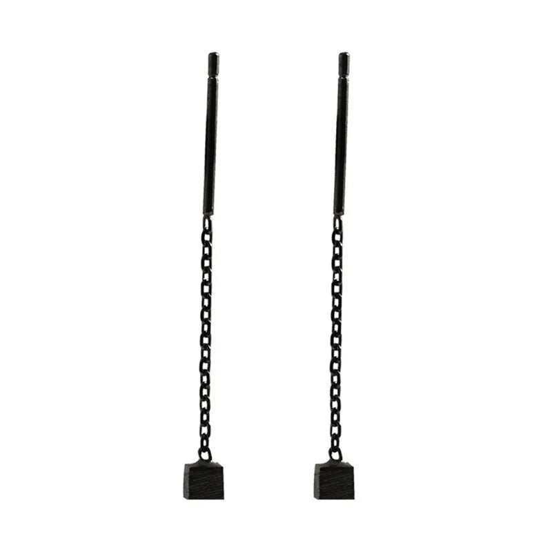 Kaelen – Boucles d'Oreilles Cube et Glands Élégants