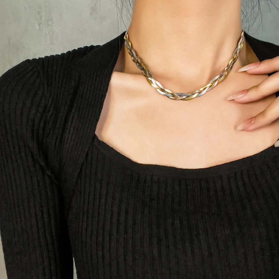 Juline – Le Collier Métal Éternel