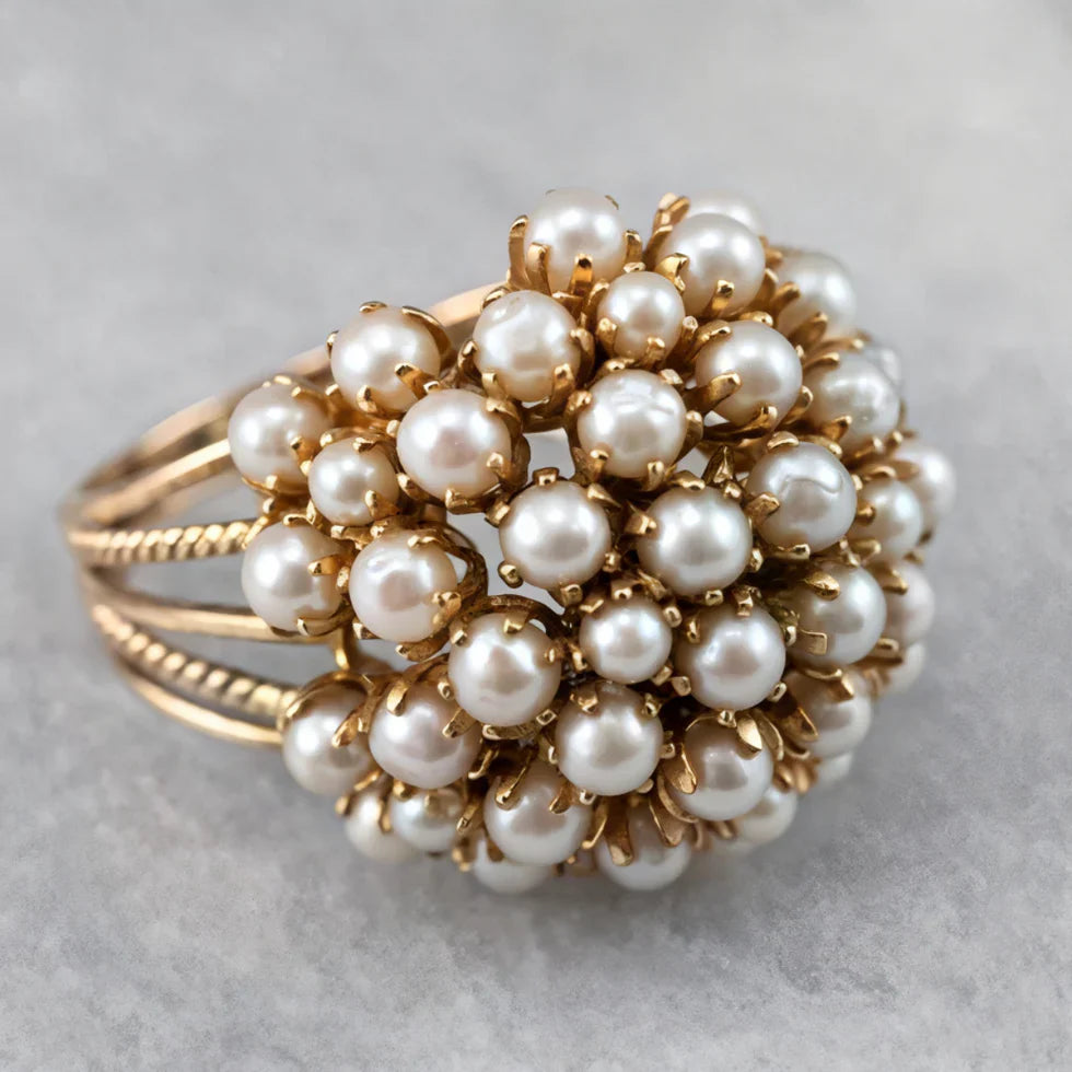 Alma – Bague Dorée Incrustée de Perles