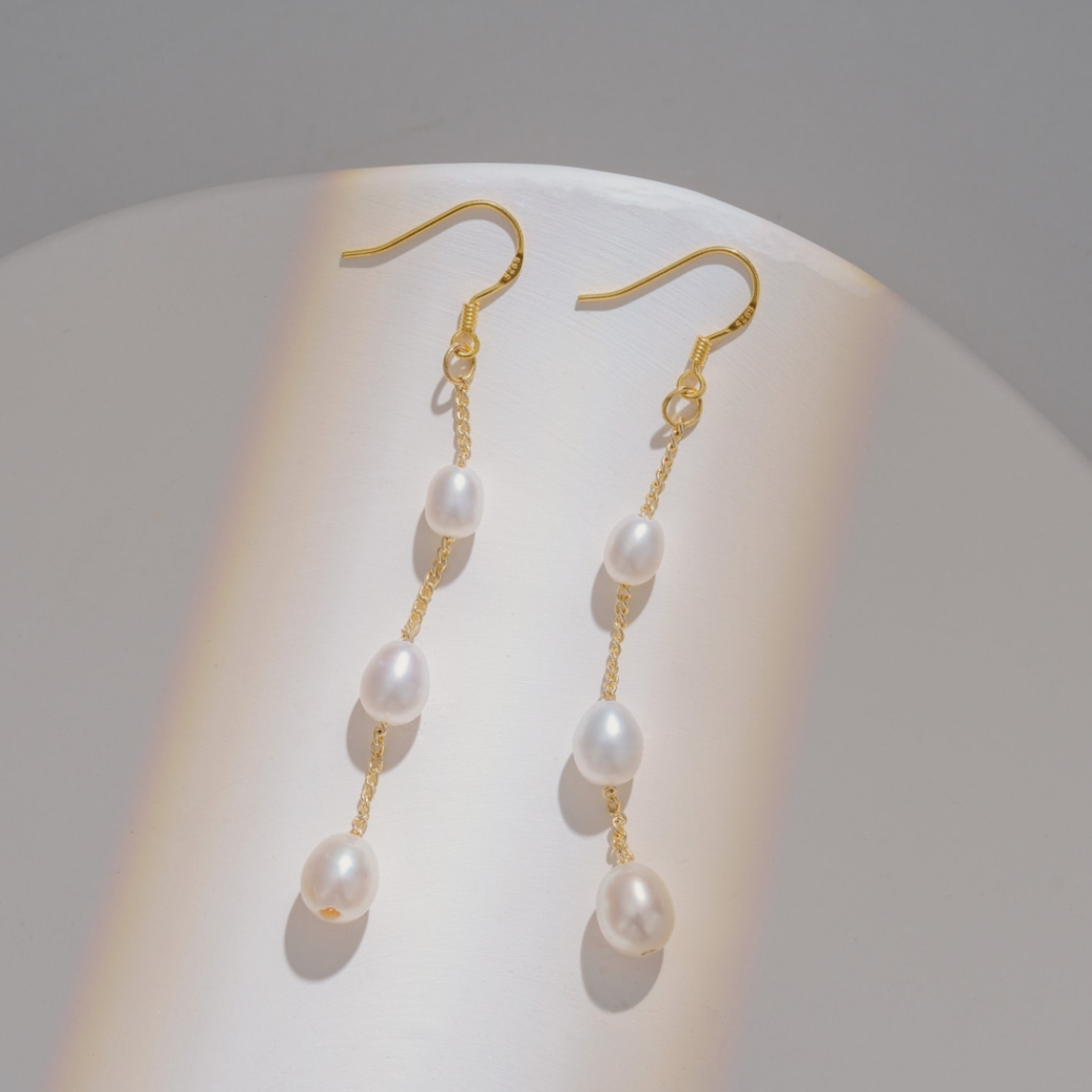 Plusieurs gouttes de perles - Boucles d'oreilles pendantes