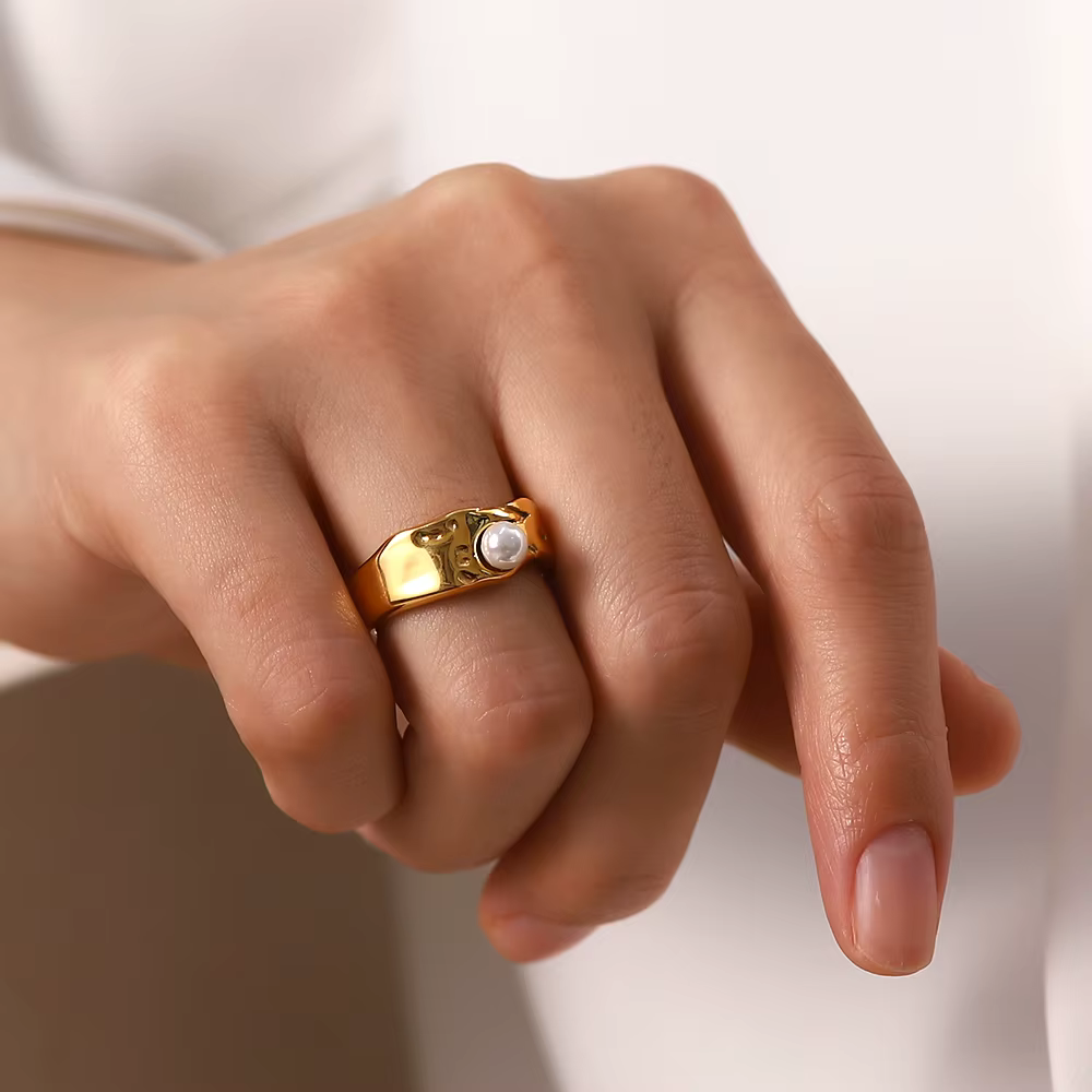 Zayra – Bague Vintage avec Perle Naturelle en Or