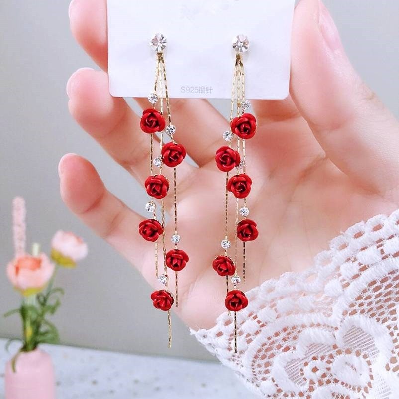 Floréa – Boucles d’Oreilles Fleurs en Chute Dorée