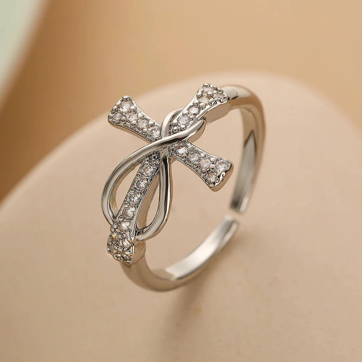 Eliane – Bague Croix Chrétienne en Zircon pour Femme