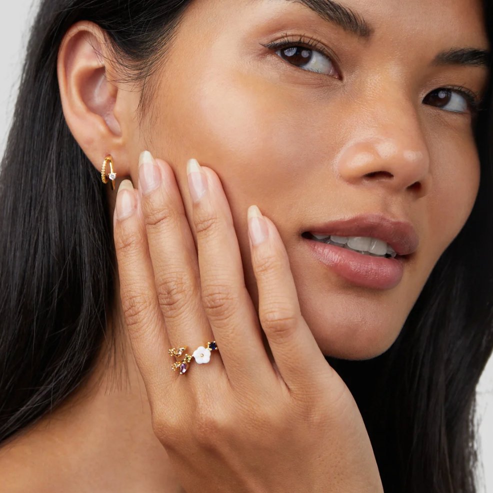 Leah - Bague en or avec fleurs cristallines blanches