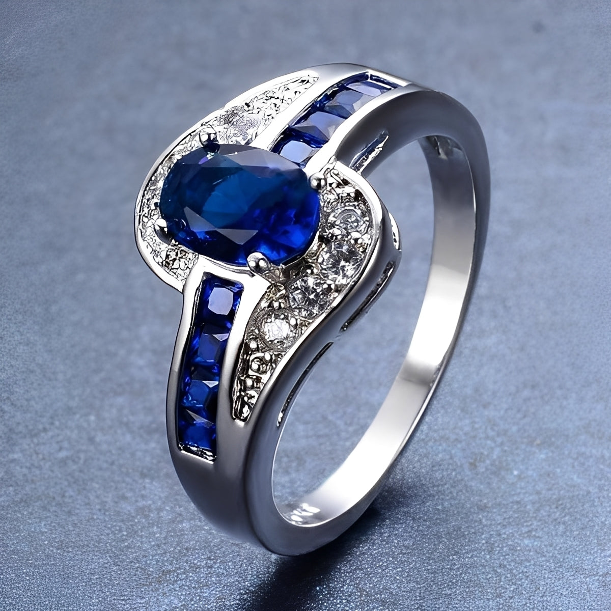 Diane – Bague en Saphir Bleu