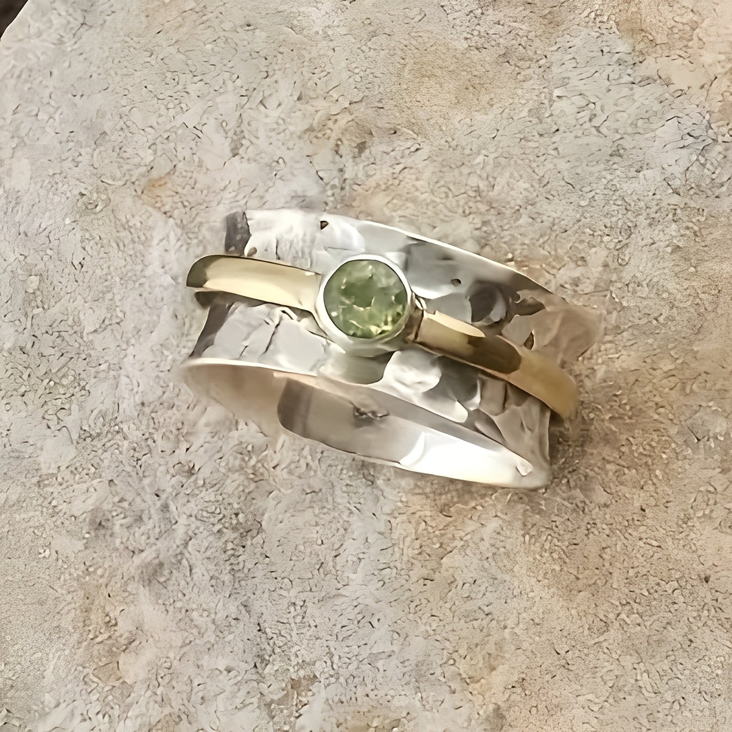 Elena – Bague Élégante en Zirconia Vert