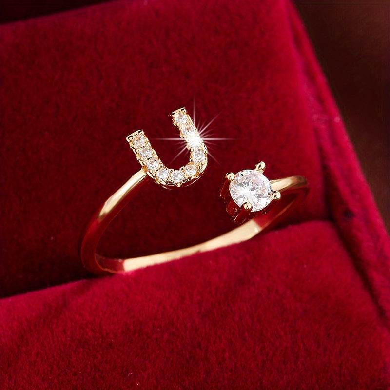 Nova – Bague Moderne Ouverte avec Initiale et Cubic Zirconia
