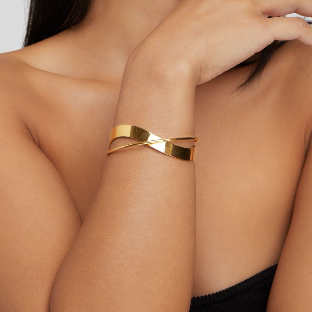 Arielle – Bracelet Jonc Doré Élégant