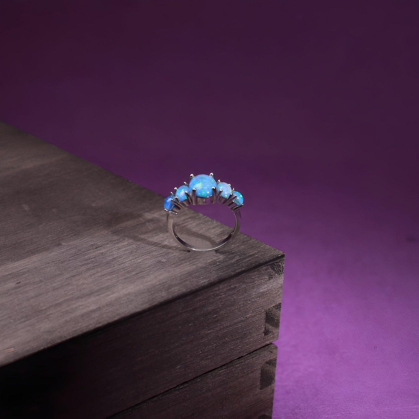Merly – Bague Opale de Feu Bleue en Argent