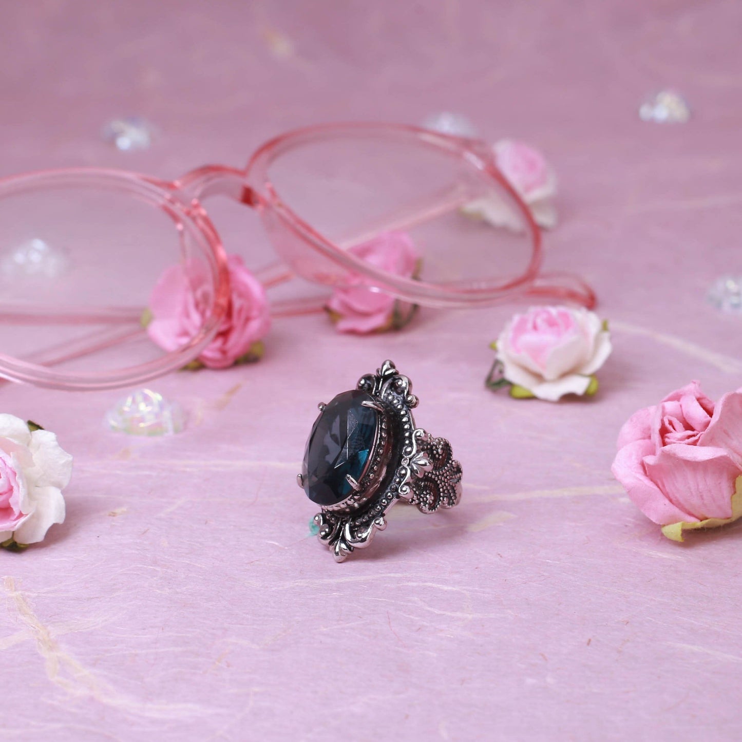 Ysoria – Bague Paon en Saphir Bleu Vintage