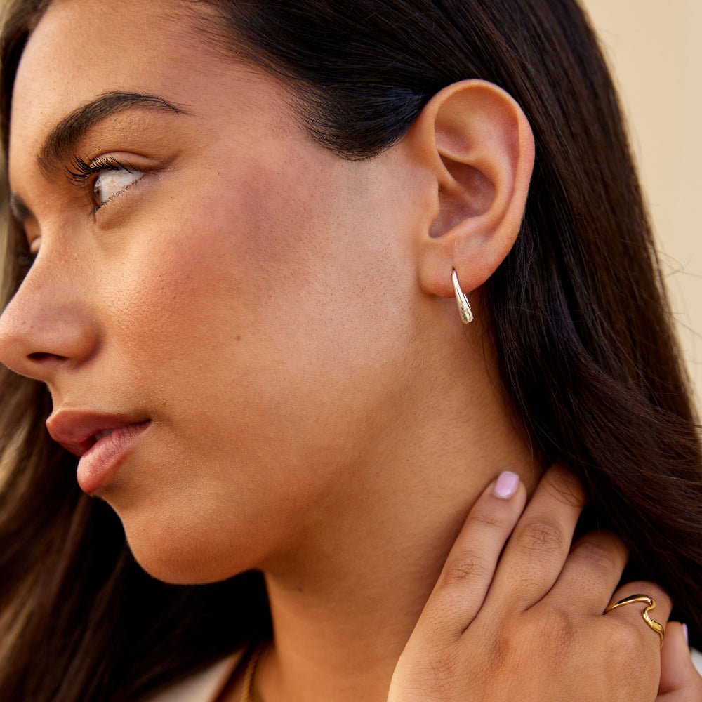 Francesca – Boucles d’Oreilles Goutte d’Eau Argentées