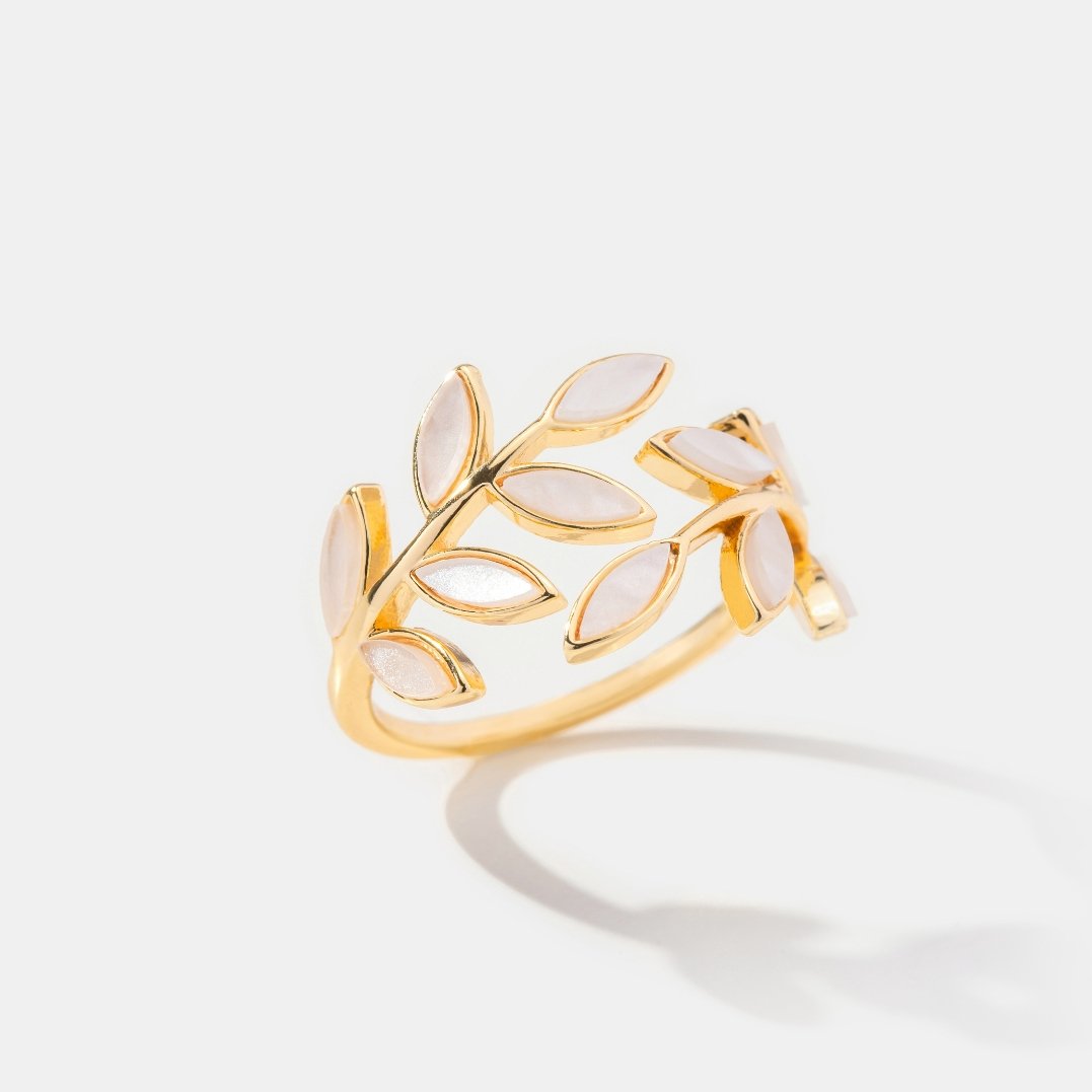 Ysolde – Bague Feuille Dorée